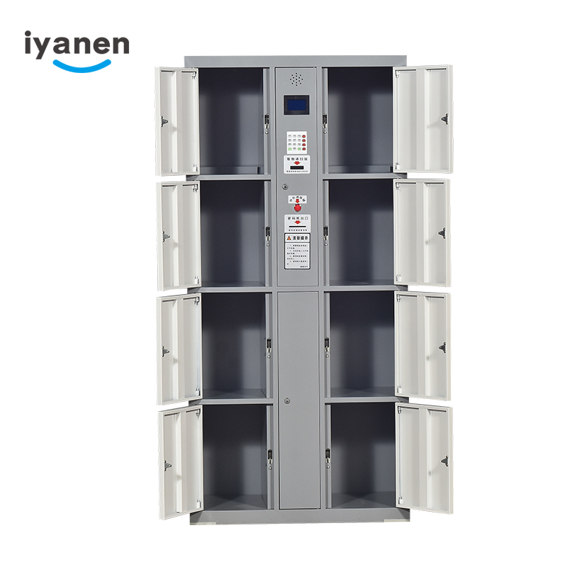 8-door locker